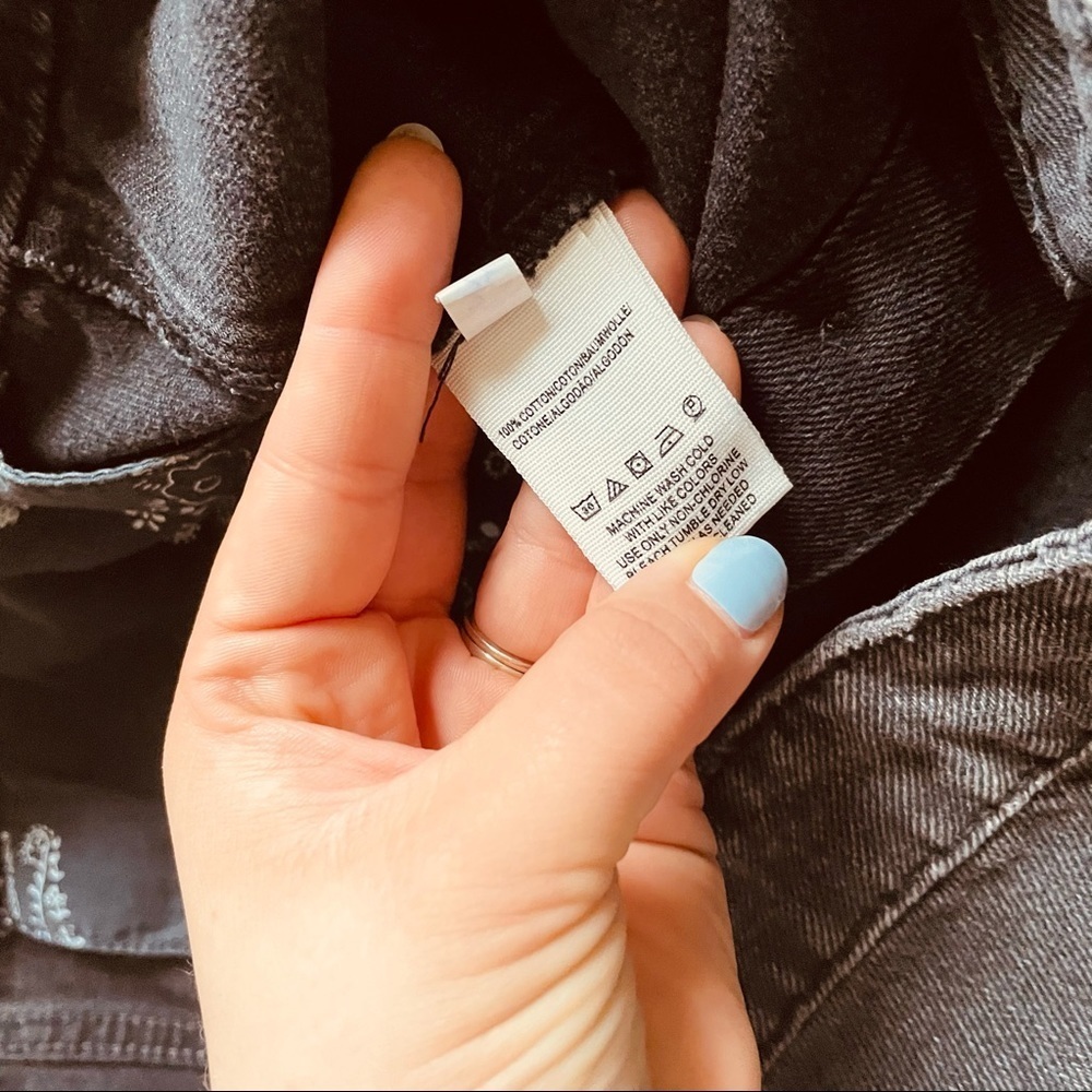 We The Free Don’t Get Me Wrong Black Denim Mini Skirt - Picture 4 of 5